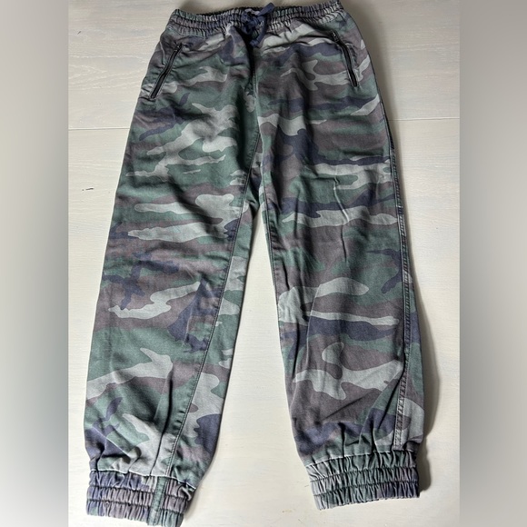 TNA by Aritzia Camo Joggers size Medium - Picture 1 of 8